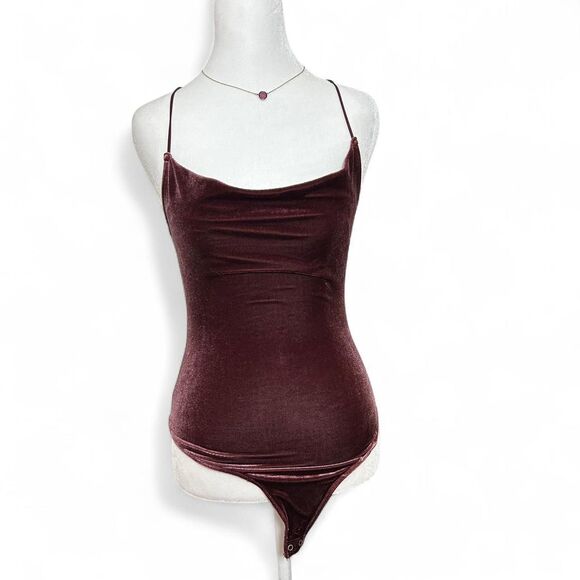 Abercrombie & Fitch Velvet Bodysuit - Picture 1 of 7